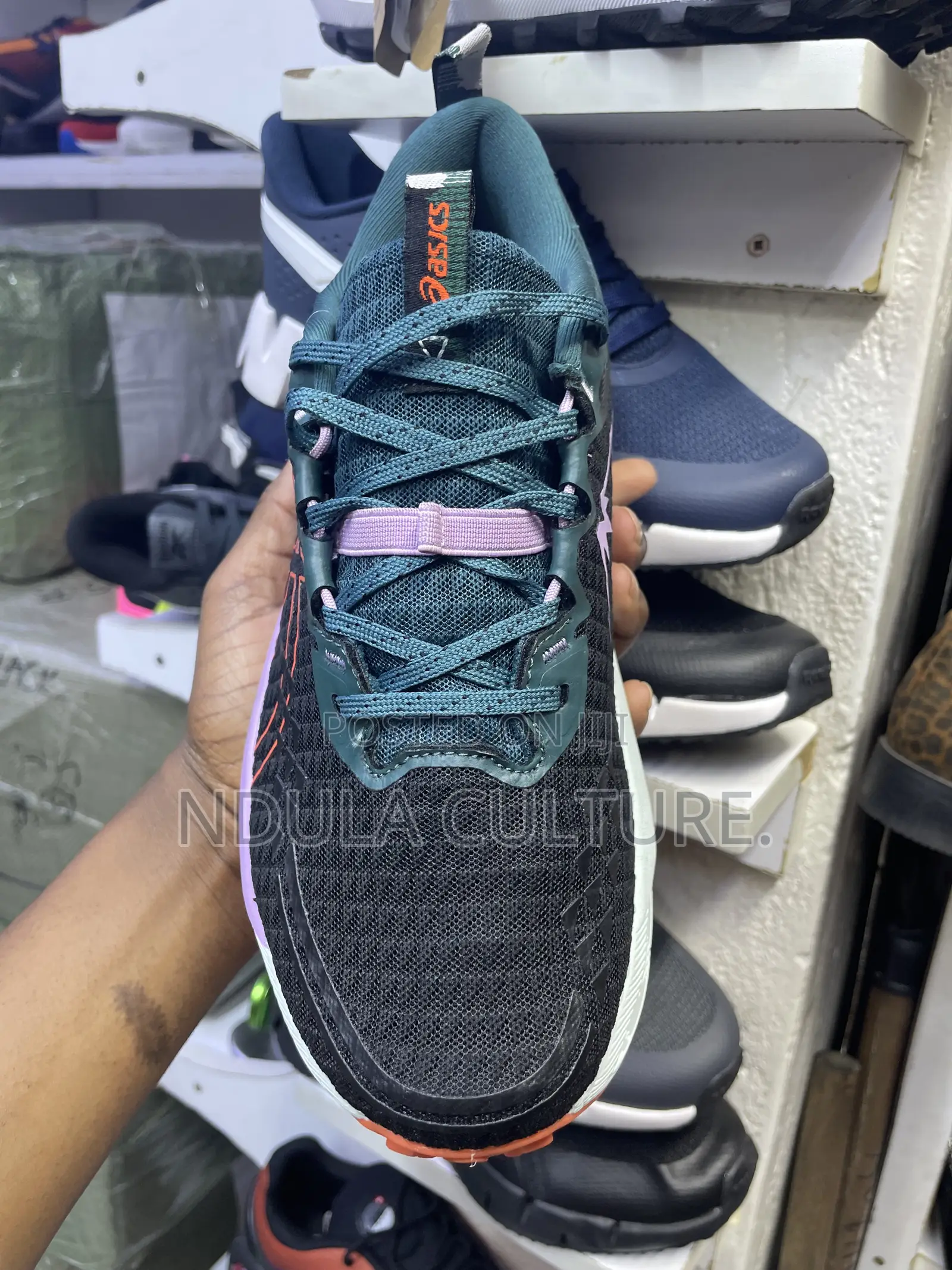Asics Trabuco Max 4