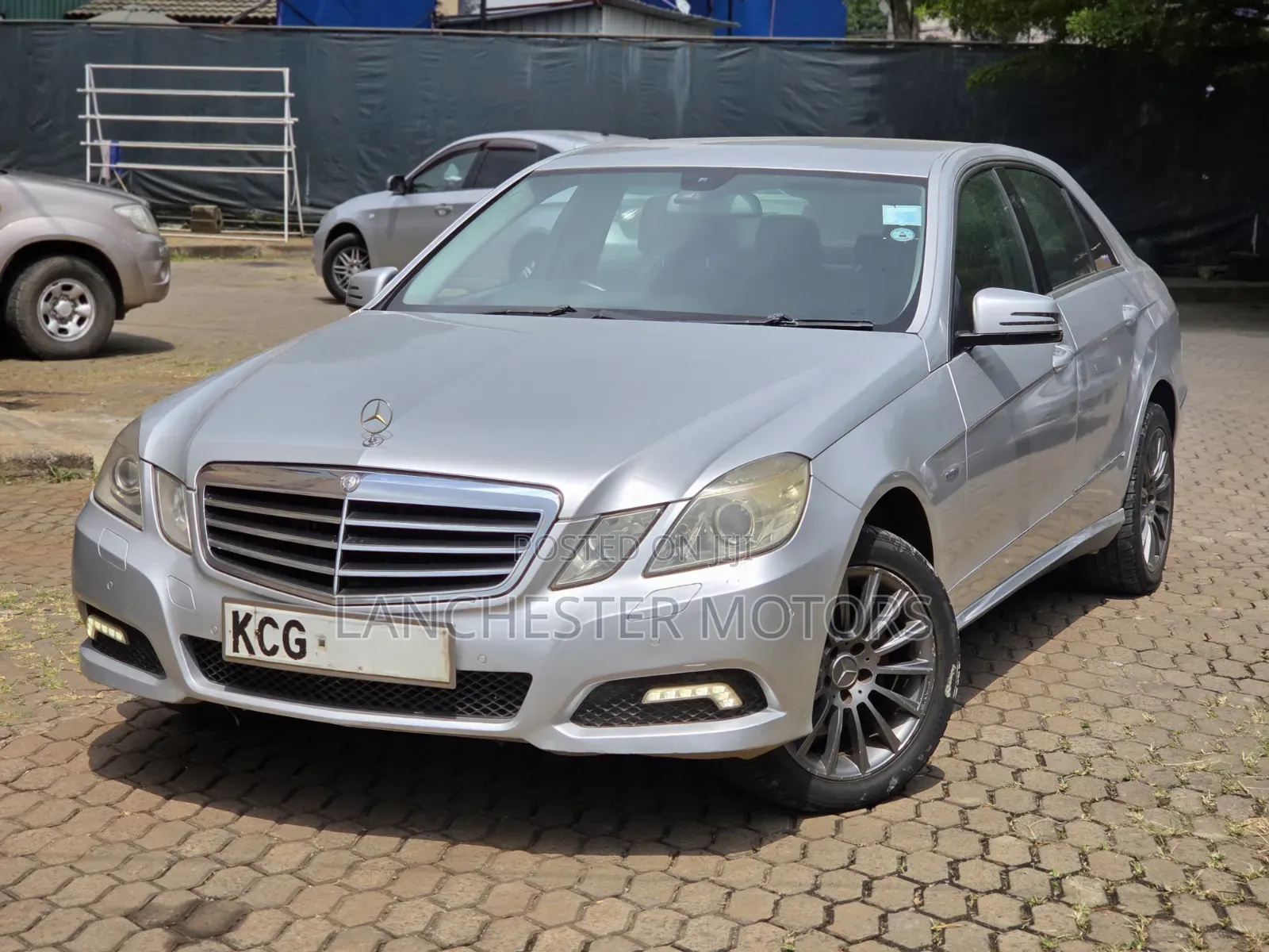 Mercedes-Benz E350 2010 Silver