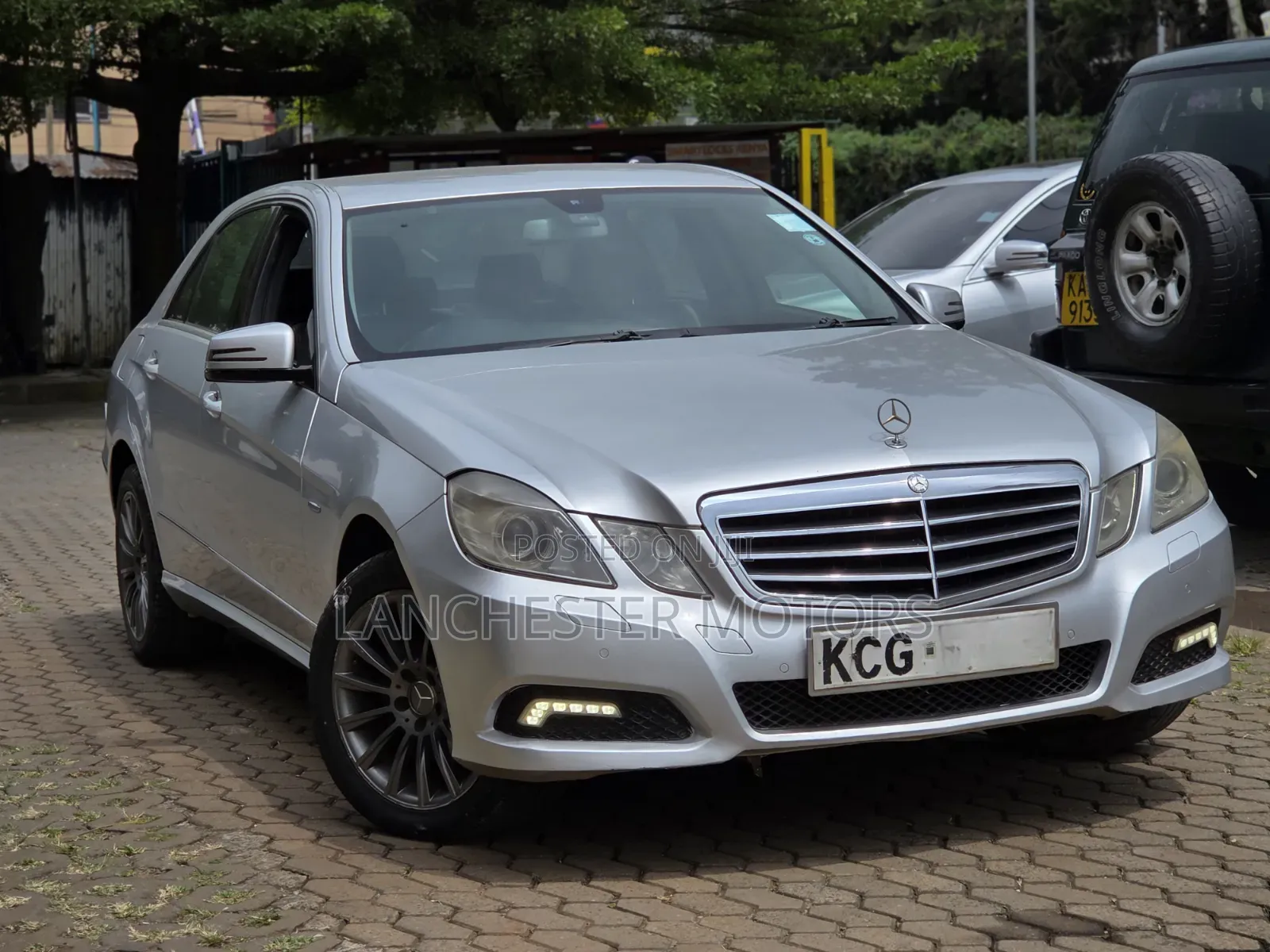 Mercedes-Benz E350 2010 Silver