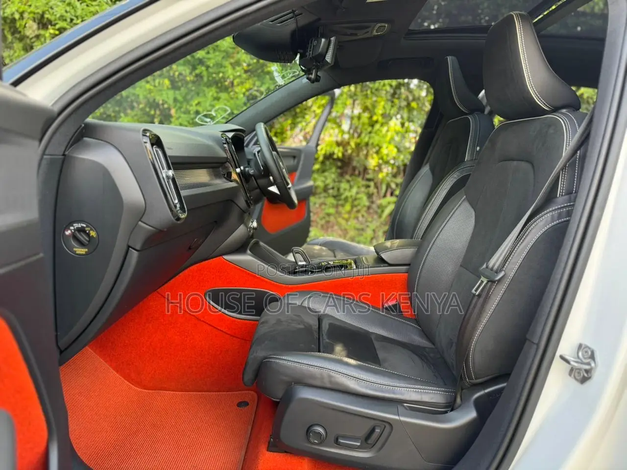Volvo XC40 T5 Petrol AWD 2019 Pearl