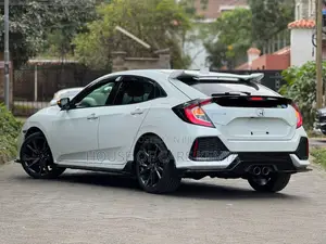 Honda Civic 2020 Pearl
