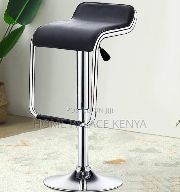 Bar Stool: Rotating Leather Stool With Footrest - thumbnail 2