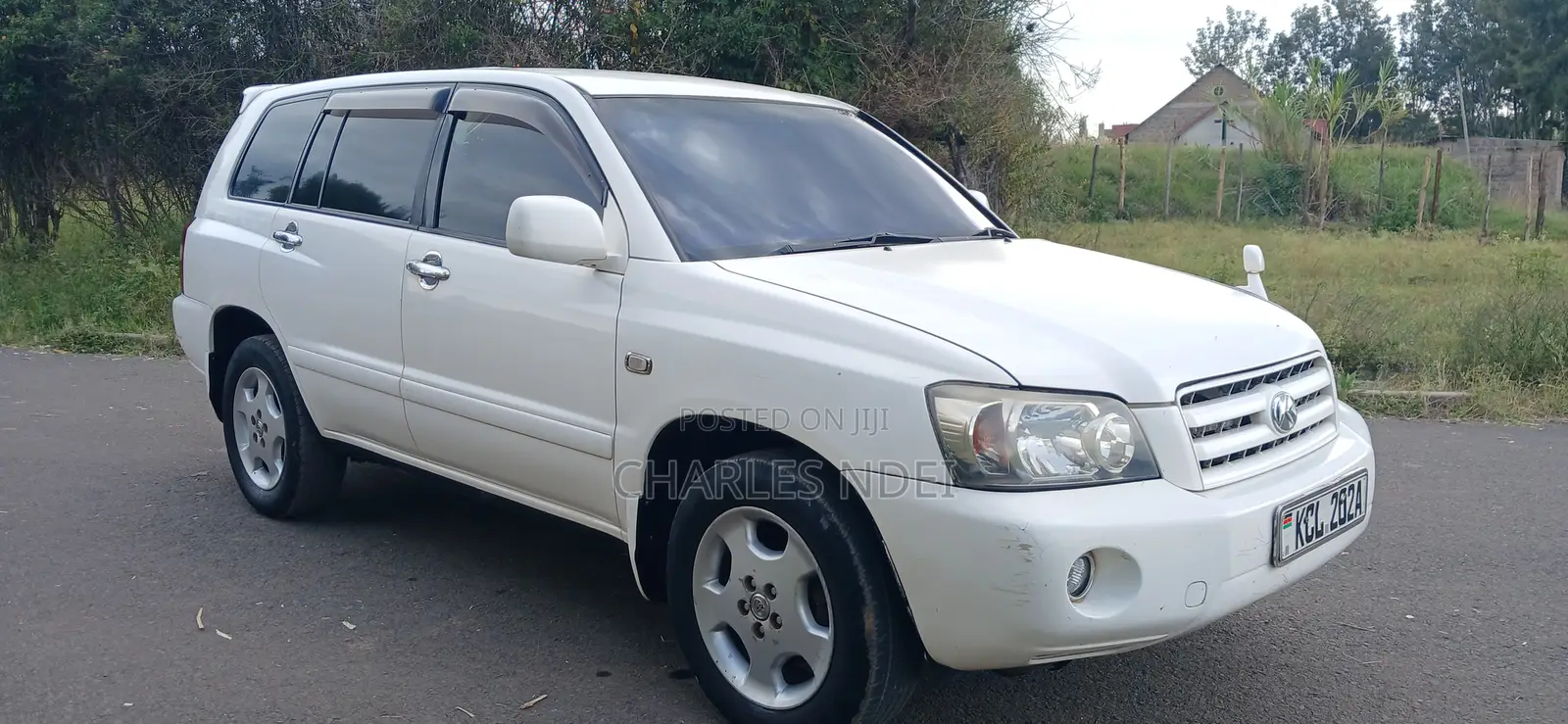 Toyota Kluger 2004 White