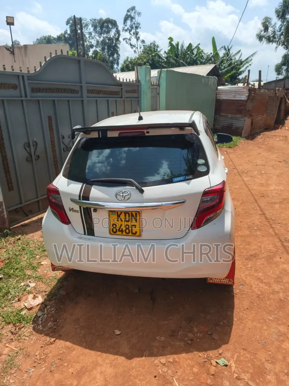 Toyota Vitz 2016 White