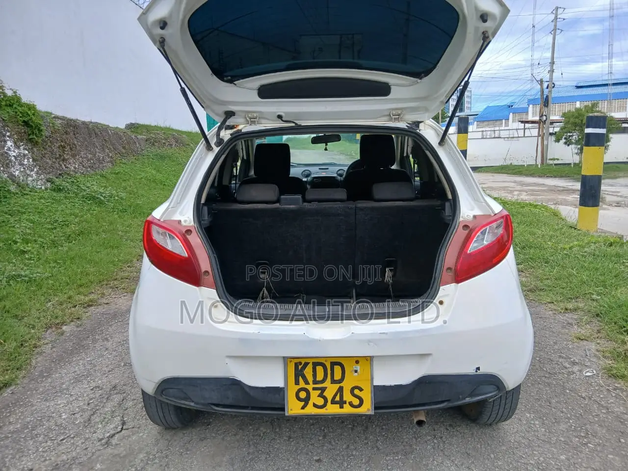 Mazda Demio 2014 White