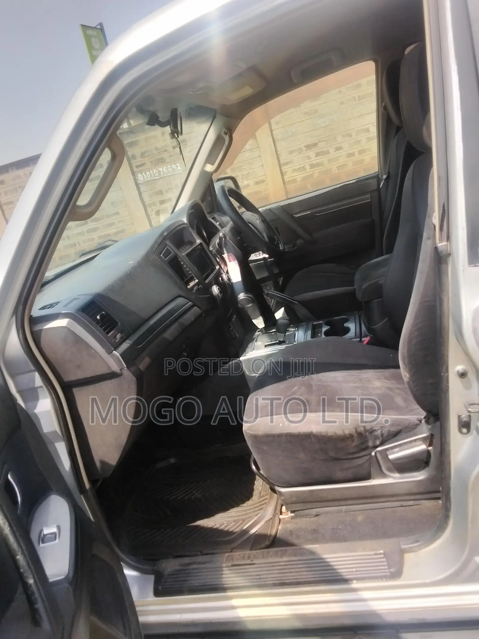 Mitsubishi Pajero 2006 Silver