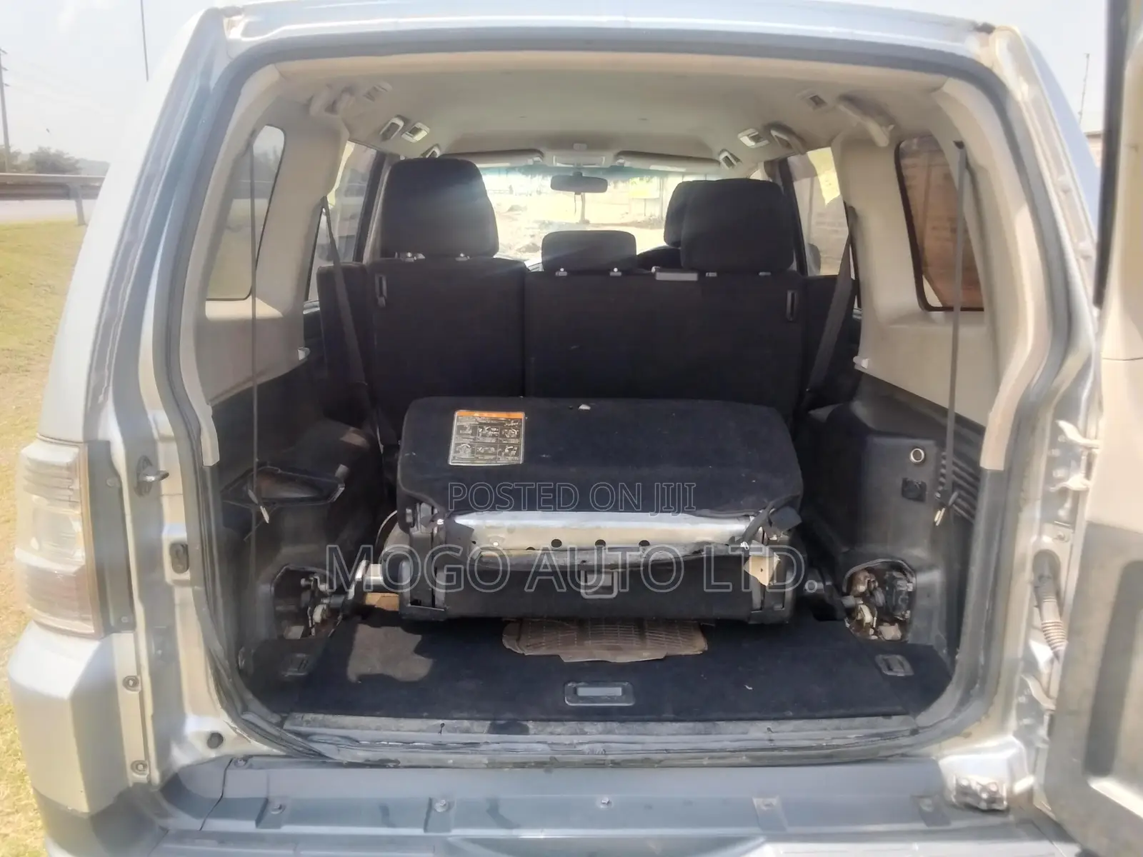 Mitsubishi Pajero 2006 Silver