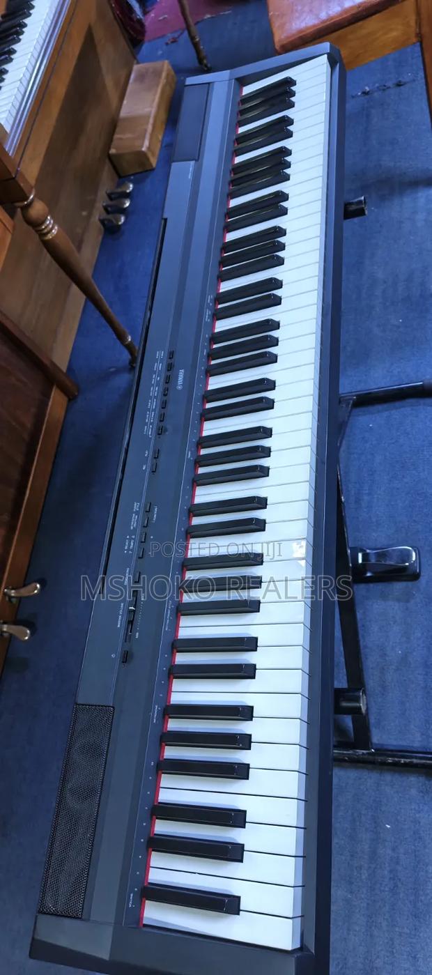 Yamaha Digital Piano 88 Weighted Keys. - thumbnail 3
