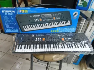 Bigfun Bf-630a1 Electronic Keyboard "Sound Master"