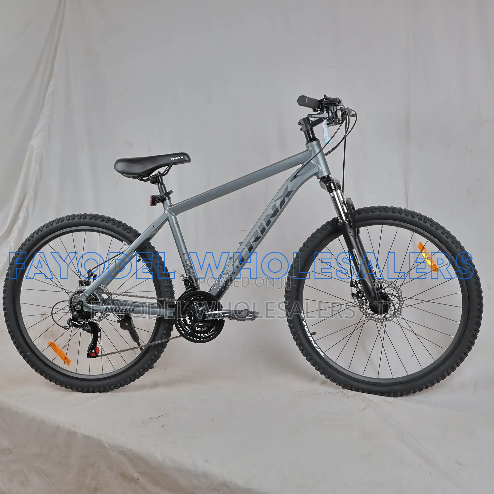 Trinx M100 Mountain Bike 29" – 21 Speed With Disc Brakes
