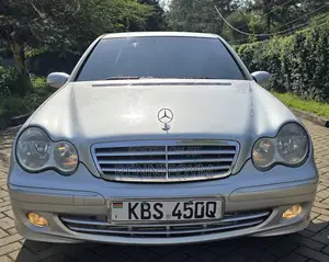 Mercedes-Benz C200 2006 Silver