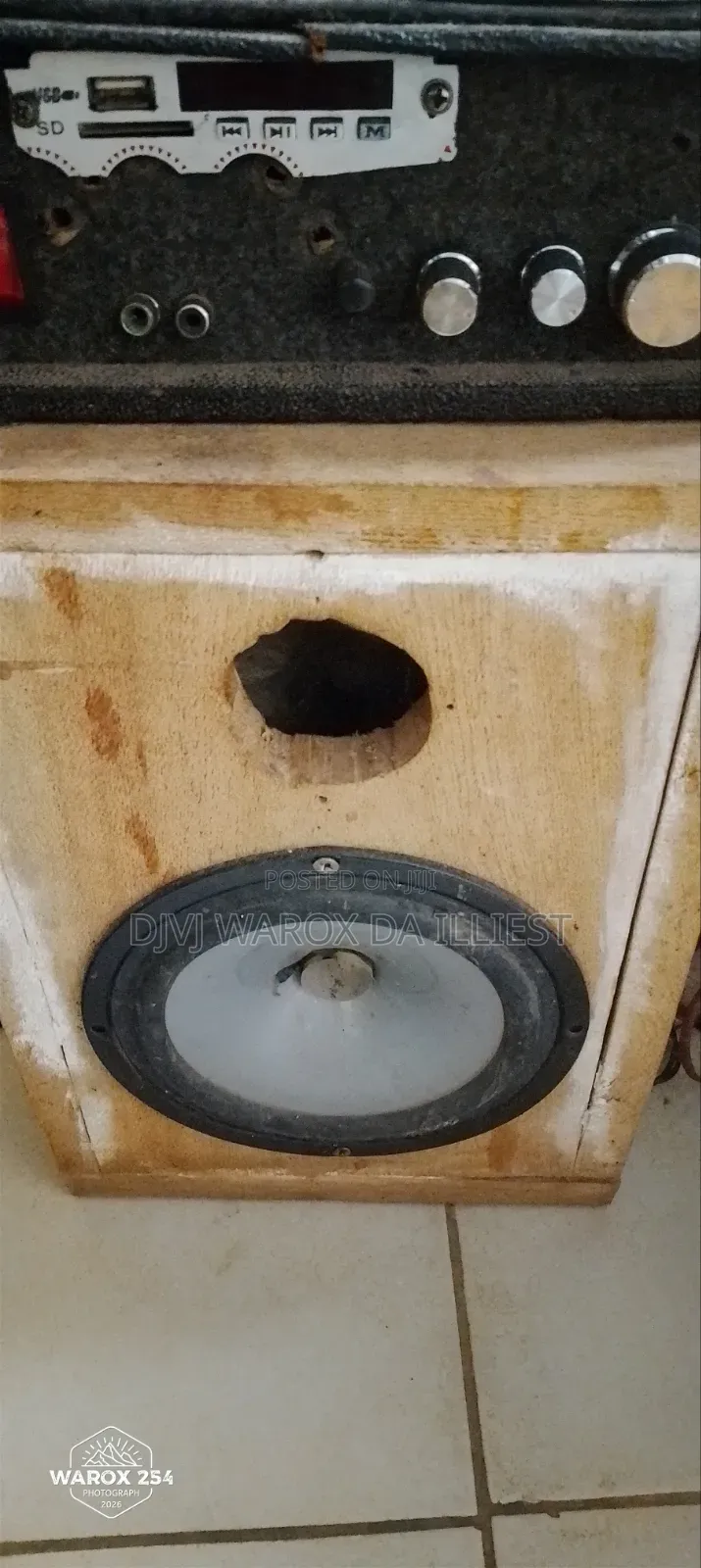 Juakali Amp+Two Speakers