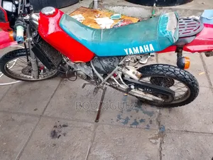 Yamaha DT125 2011 Red