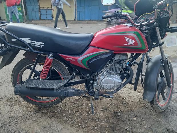 Honda 2025 Red