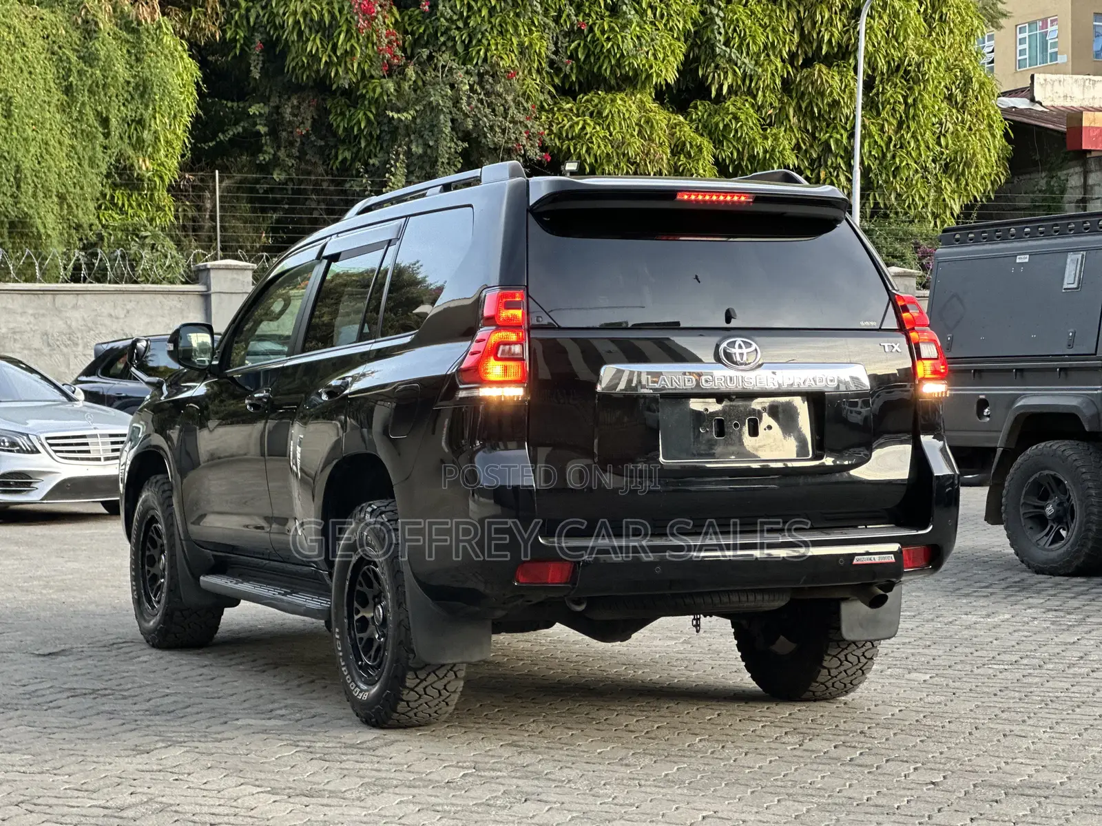 Toyota Land Cruiser Prado 2.8 2021 Black