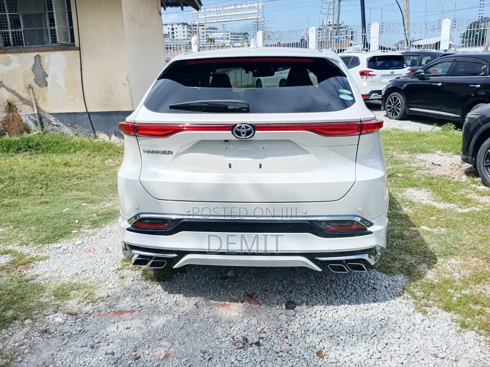 Toyota Harrier S 2020 Pearl