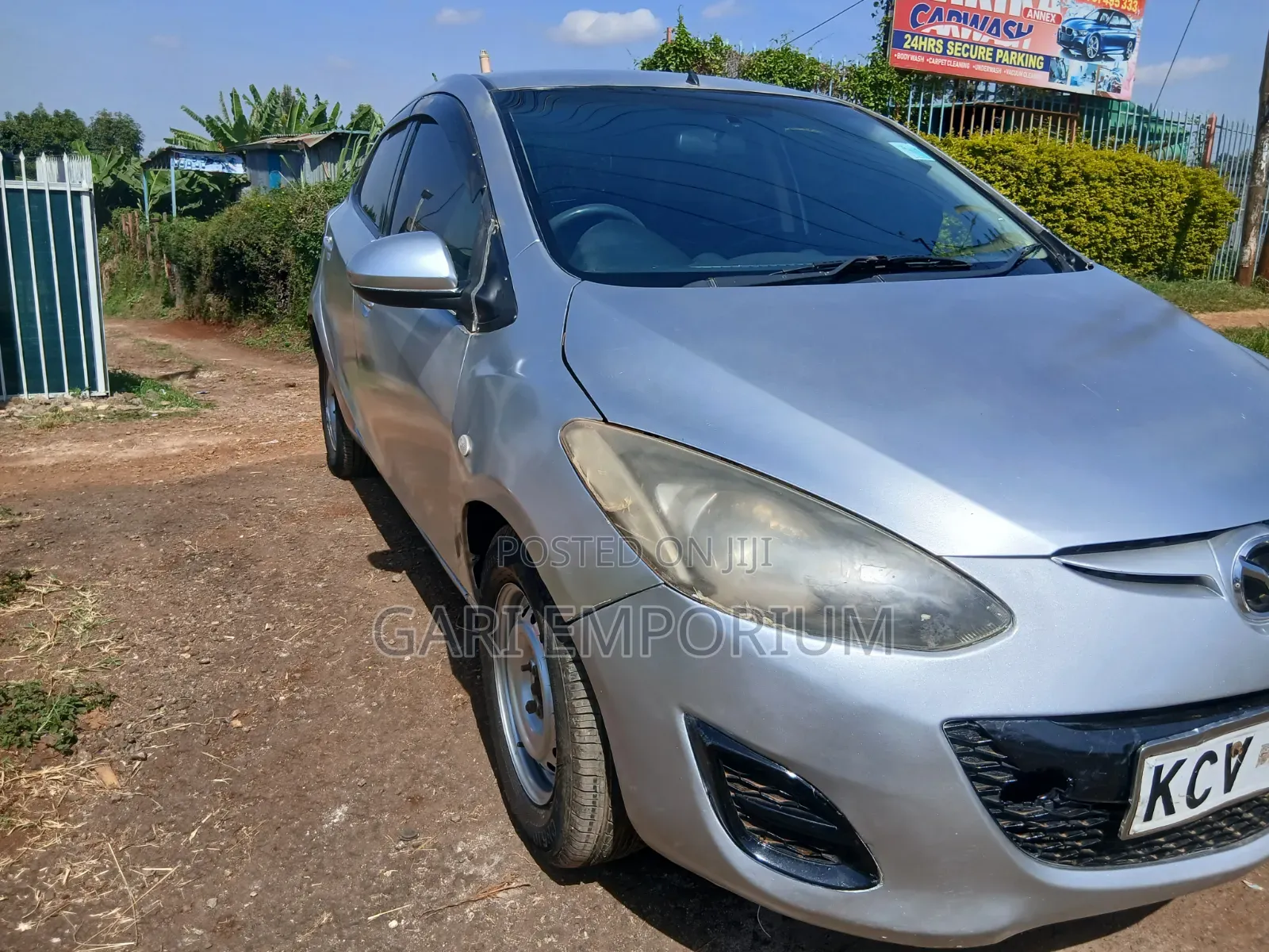Mazda Demio 2012 Silver