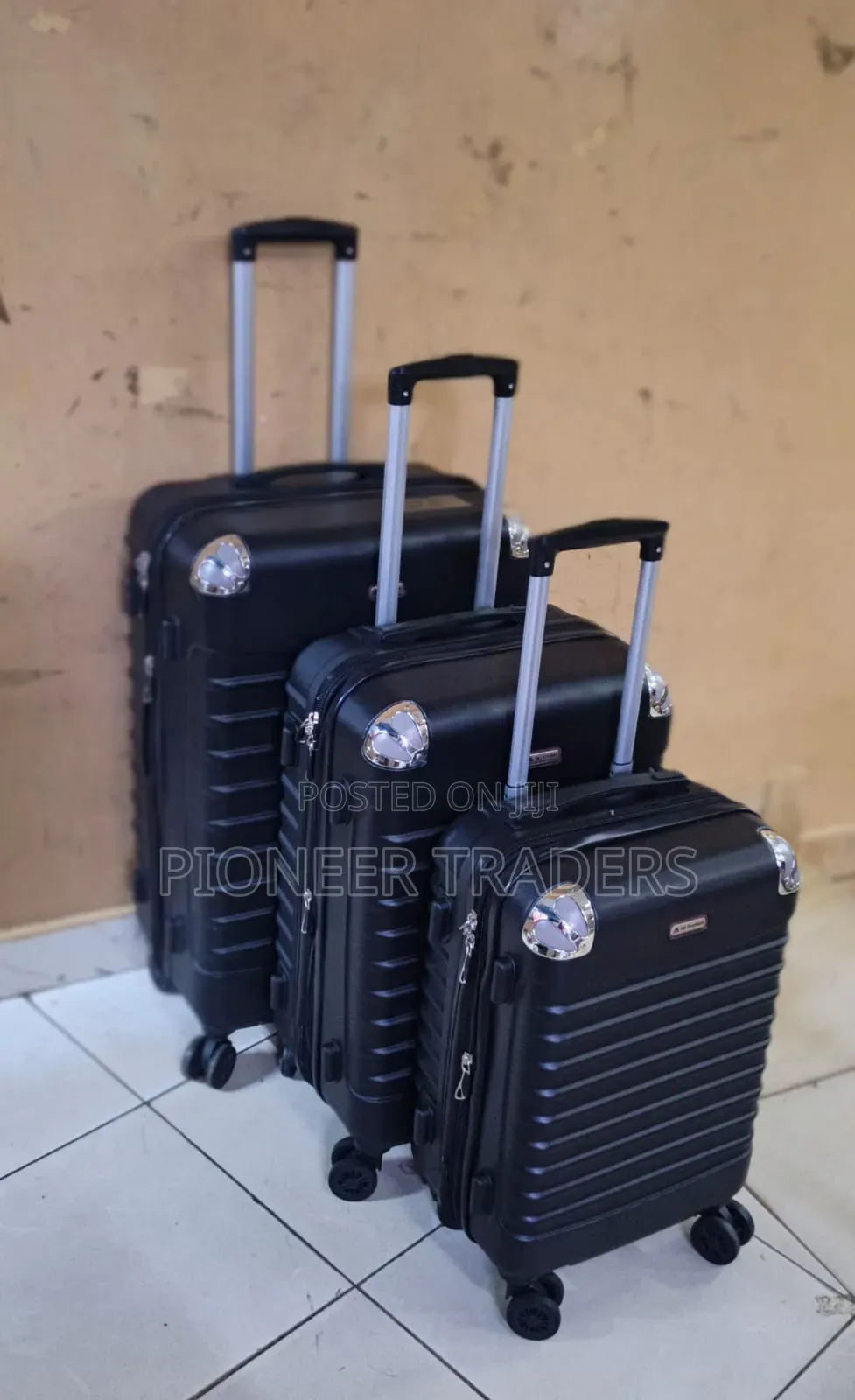 3 in 1 Luxurious Fibre Suitcase