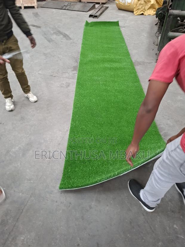 Gold Carpet-Green in Colour - thumbnail 4