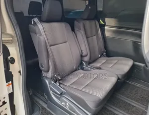 Toyota Voxy 2019 Pearl