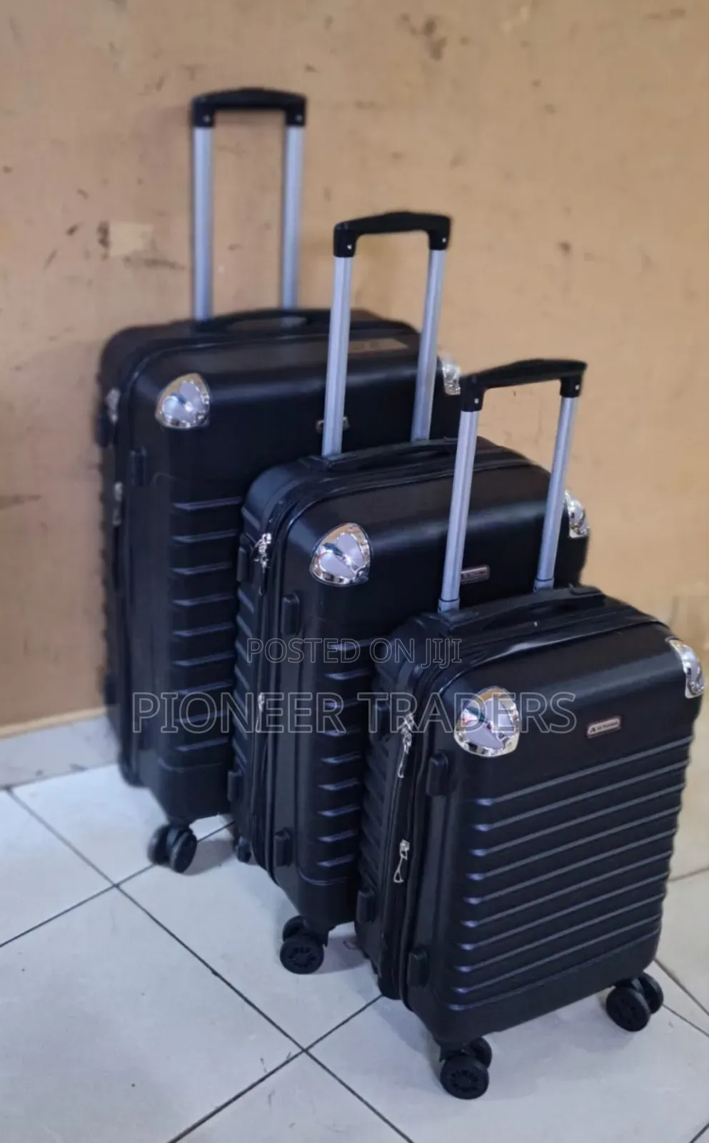 3 in 1 Luxurious Fibre Suitcase