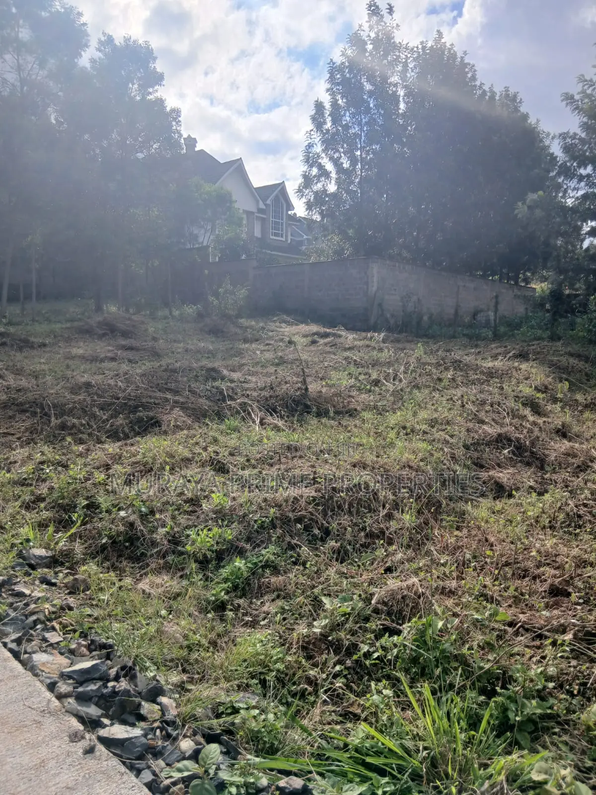 Prime One-Eighth. Acre Plot for Sale-Kerarapon Drive.