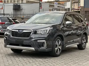 Subaru Forester Premium AWD 2020 Black