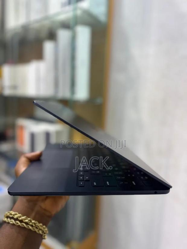 Laptop Apple MacBook Air 2026 M5 16GB Apple M5 SSD 512GB - thumbnail 3