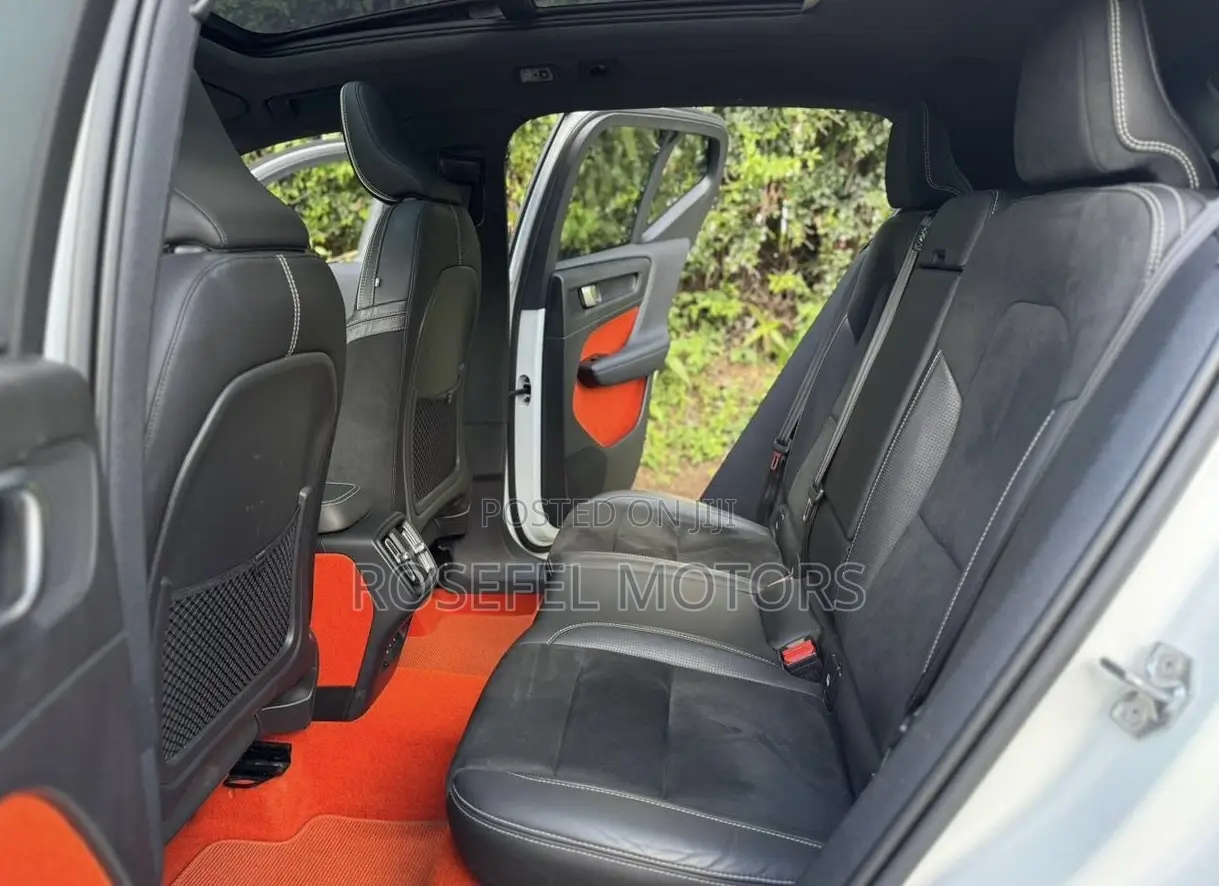 Volvo XC40 T5 Petrol AWD 2019 White