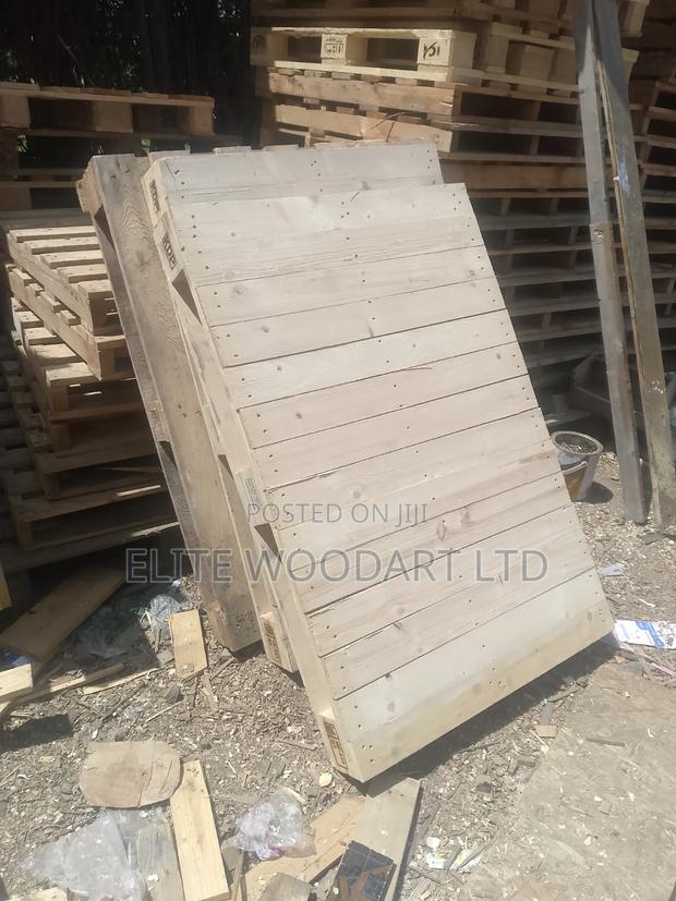 Load Bearer -Wooden Pallet