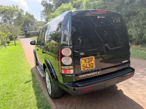 Land Rover Discovery 2016 Matt Black