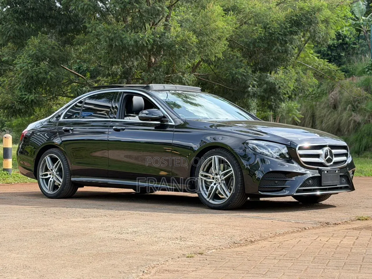 Mercedes-Benz E200 2019 Black