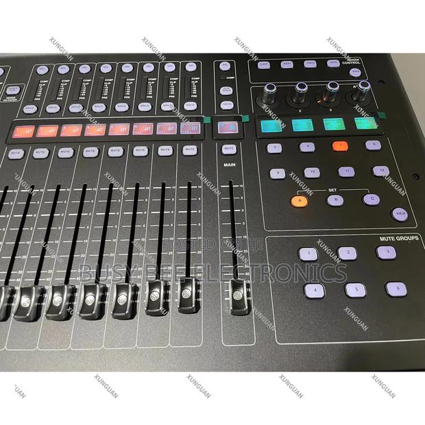 M32 Live Digital Console for Live and Studio 32 Preamplifiers Mixer - thumbnail 4