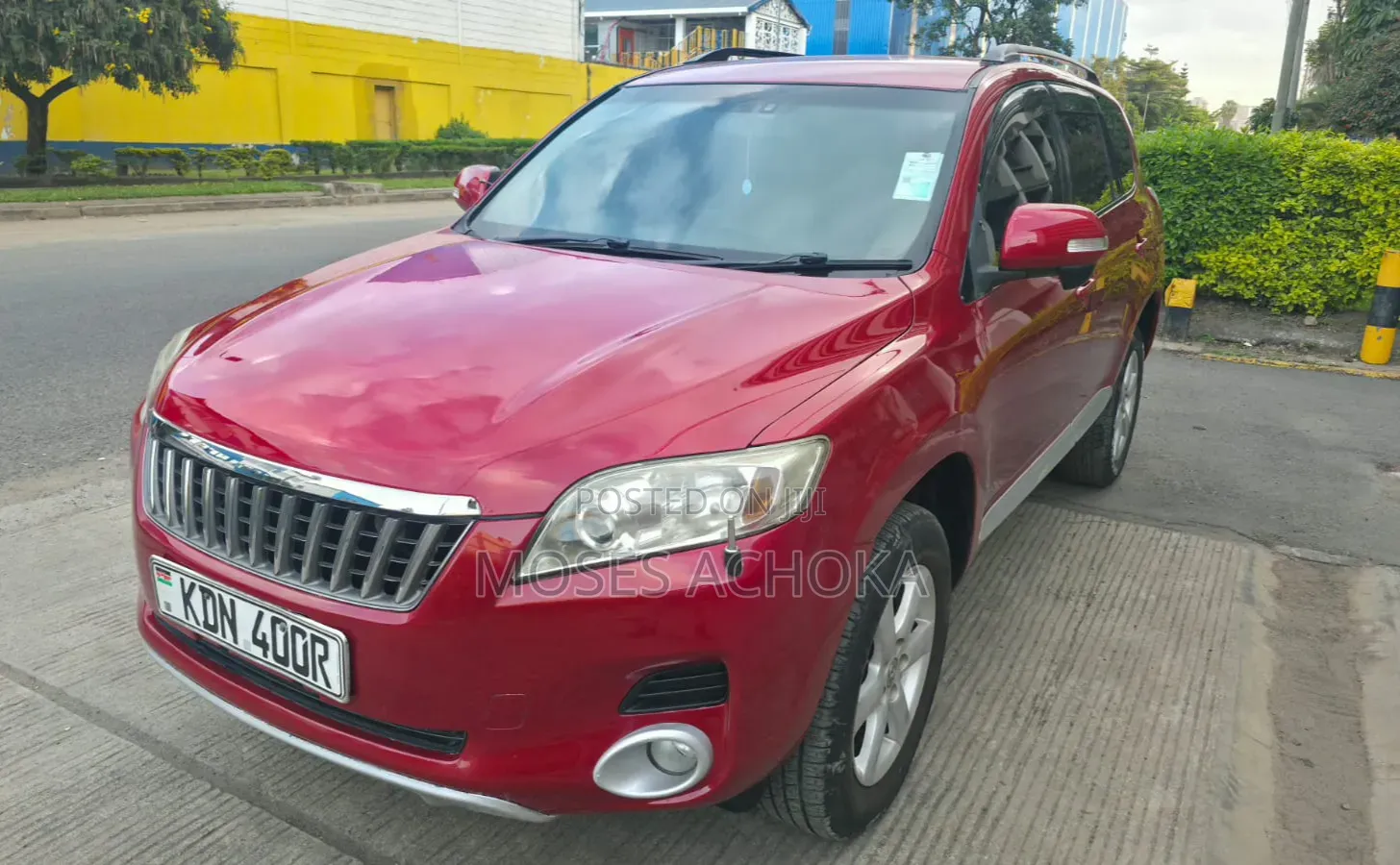 Toyota Vanguard 2013 Red