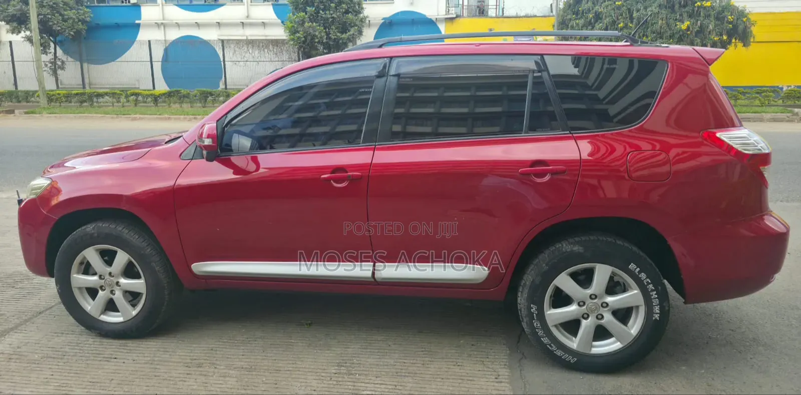 Toyota Vanguard 2013 Red
