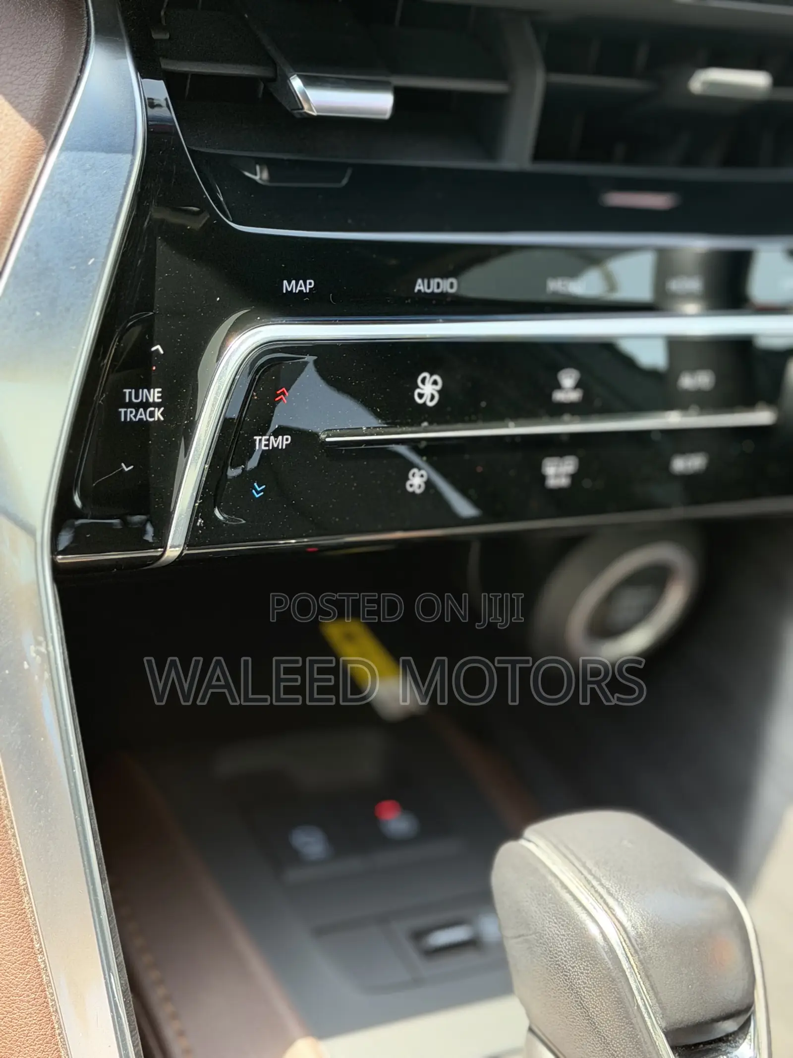 Toyota Harrier 2.0 2020 Pearl