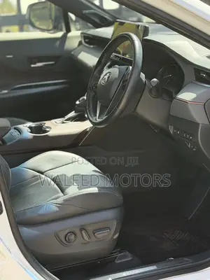Toyota Harrier 2.0 2020 Pearl