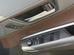 Toyota Harrier 2.0 2020 Pearl