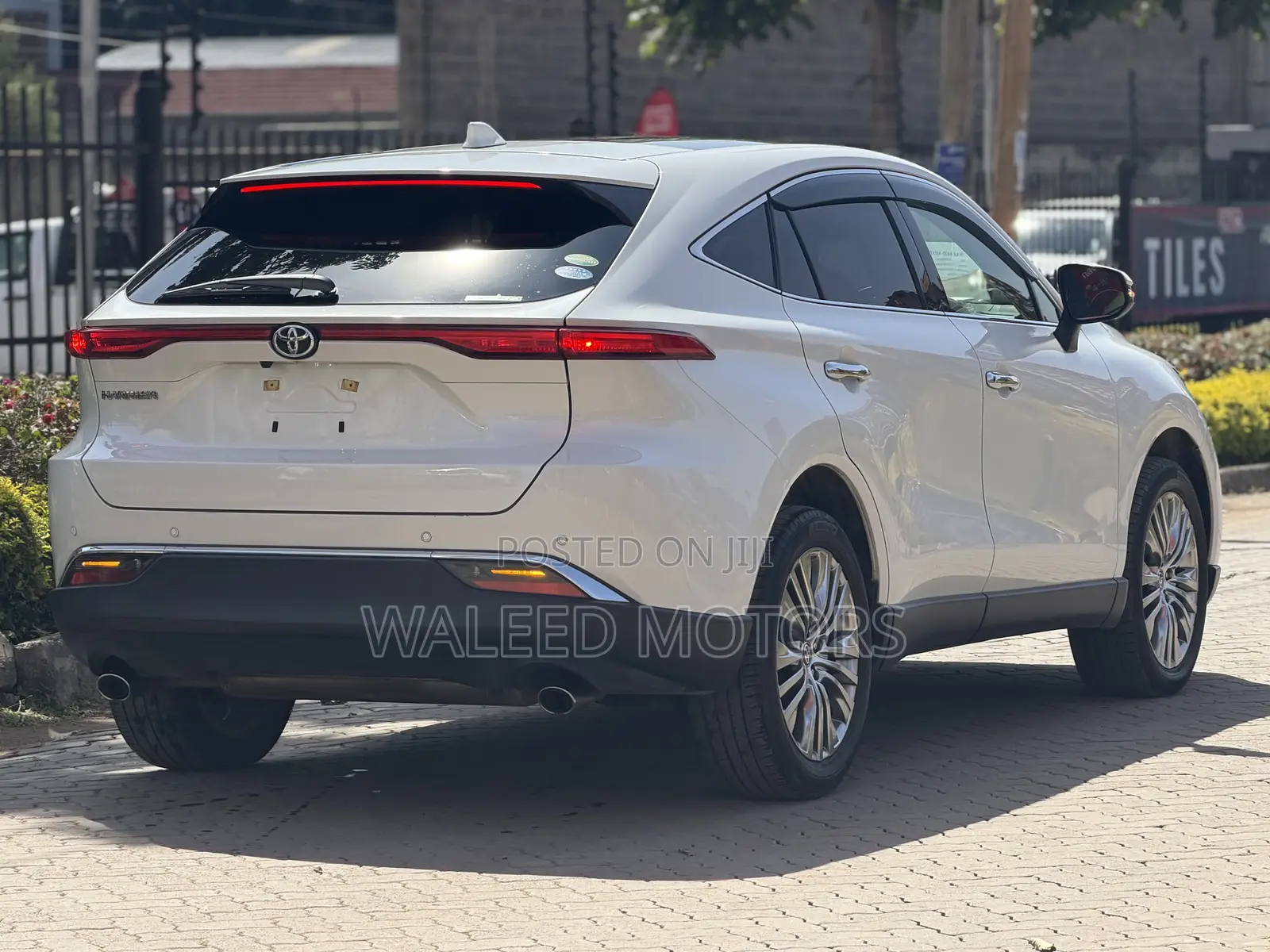 Toyota Harrier 2.0 2020 Pearl