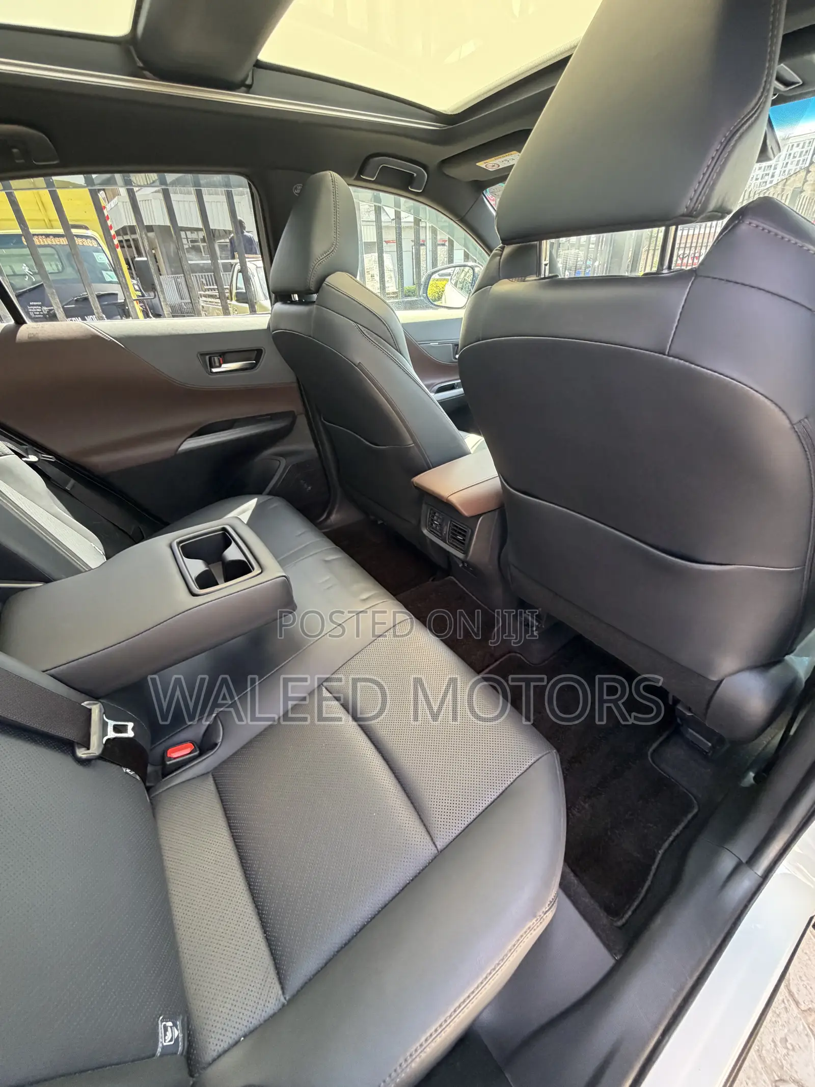 Toyota Harrier 2.0 2020 Pearl