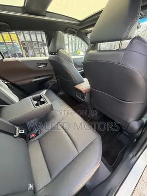 Toyota Harrier 2.0 2020 Pearl