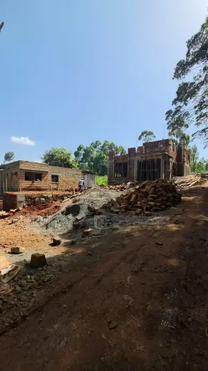 5bdrm Maisonette in Kibiku for sale
