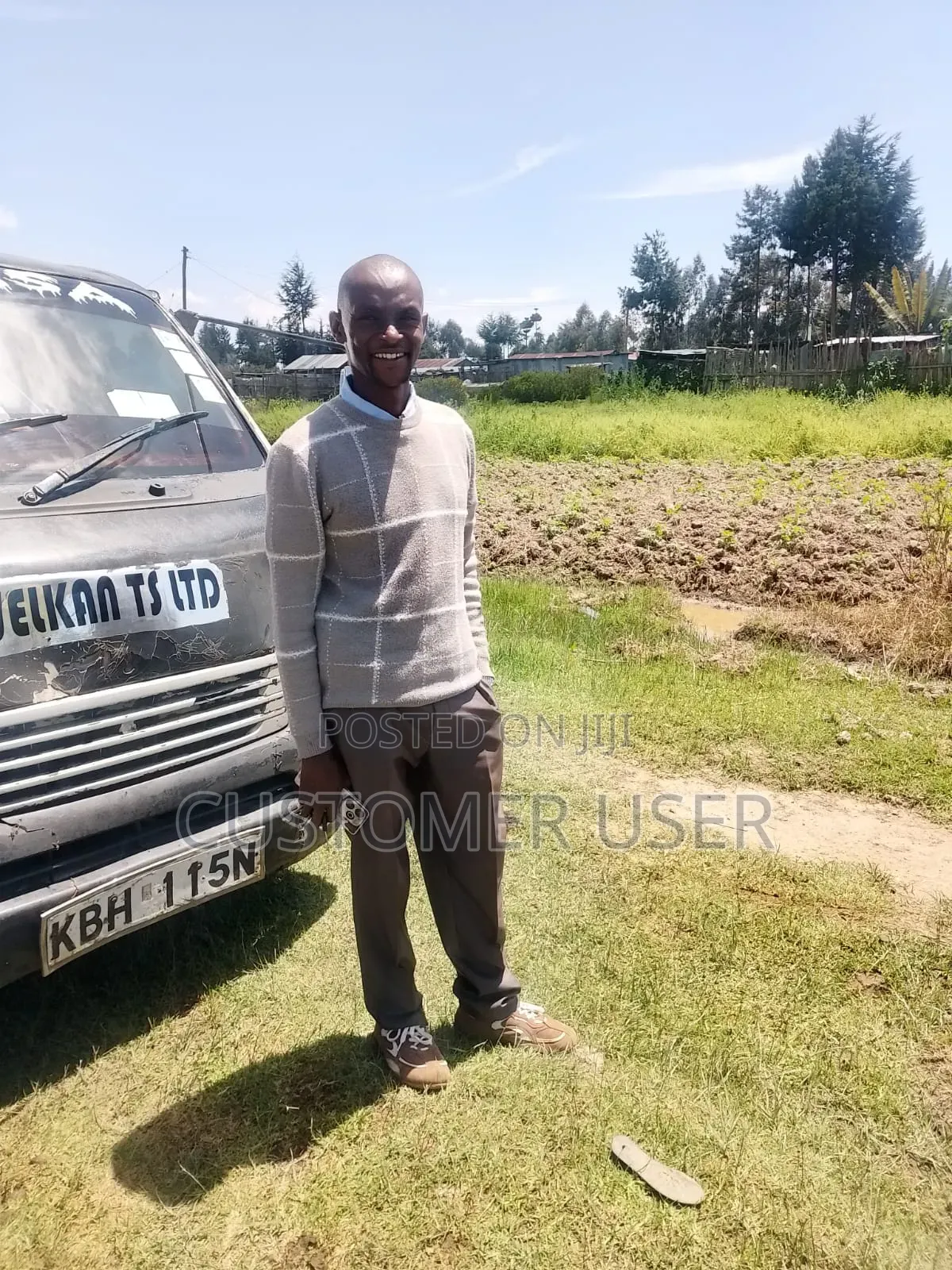 Nissan Caravan (Urvan) 2003 Silver