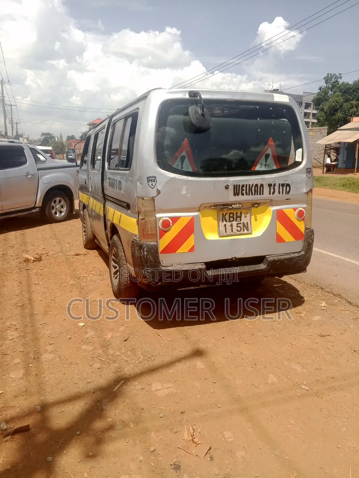 Nissan Caravan (Urvan) 2003 Silver