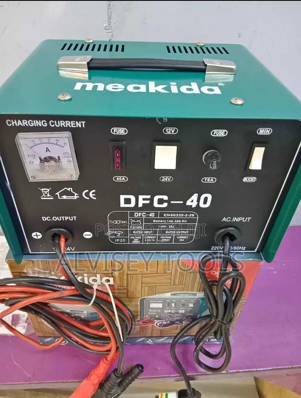 Meakida Battery Charger 12v and 24v