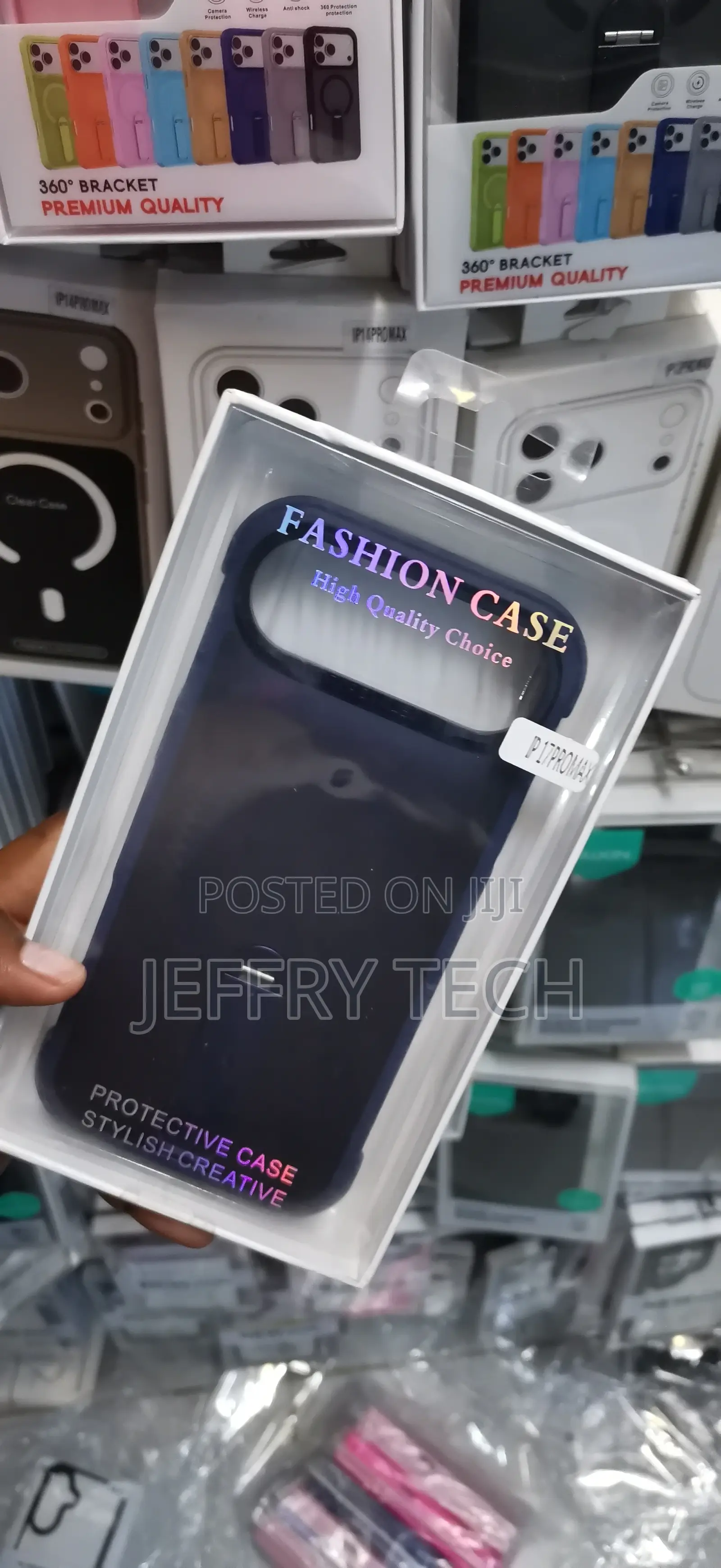 iPhone 17 Pro Max Large Triple-Lens Arrangement Case