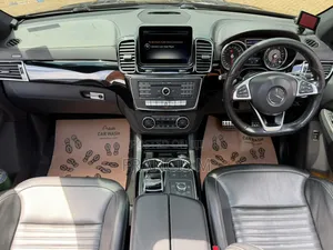 Mercedes-Benz GLE-Class 2017 Black