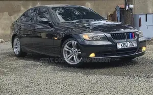 BMW 320i Sedan RWD 2005 Black