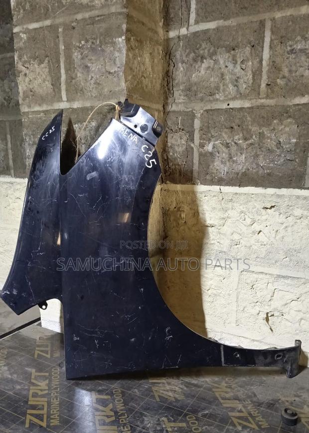 Fender/Wing Nissan Serena C25