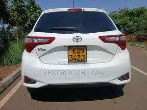 Toyota Vitz 2019 White